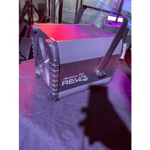 ADJ Revo 4 - Gebrauchtware ohne OVP