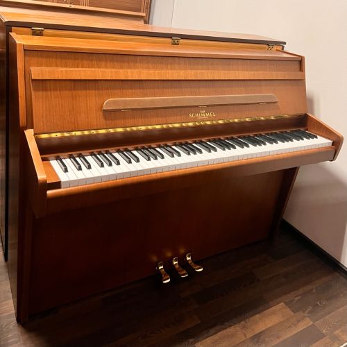 Schimmel Klavier Mod. 108 Nußbaum gebraucht Bj. 1980